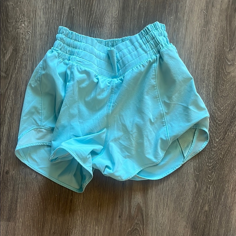 Lululemon Athletica Hotty Hot Shorts, SIZE 4